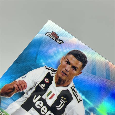 【越秀山拍卖行】2018 19 Topps 欧冠finest Cristiano Ronaldo 尤文 C罗 银折 Standout