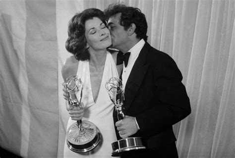 Arrested Development Actor Jessica Walter Dies At 80 Television News