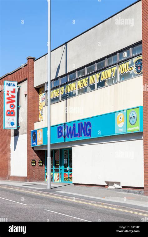 Tenpin bowling centre at MFA Bowl, Nottingham, England, UK Stock Photo ...