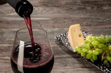 Consejos Para Elegir El Vino Correcto Para Tu Comida Eventos Ecuador