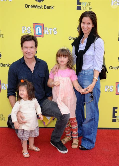 Vidéo Jason Bateman sa femme Amanda Anka et leurs filles Francesca