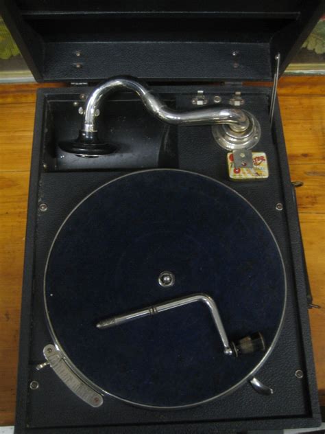 Vintage Portable Hand Wind Gramophone With Goldwing Sound Box