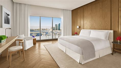 The Abu Dhabi EDITION - Hotel Review | Condé Nast Traveler