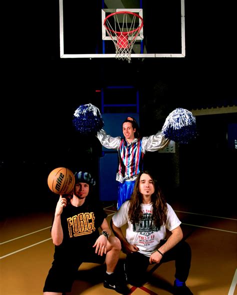 Como eram os Pearl Jam no início: as fotos dos anos 90 que já não