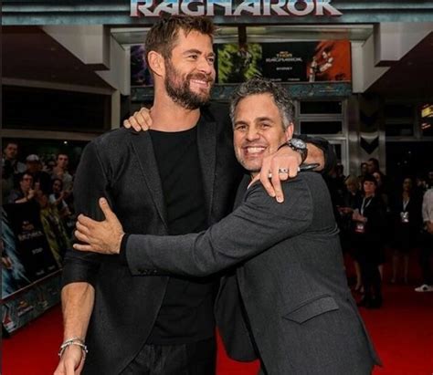 Chris Hemsworth And Mark Ruffalo