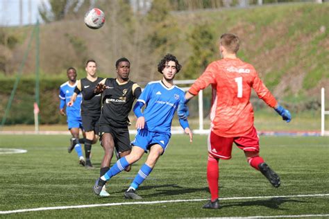 Football Régional 1 Villefranche et Goal FC deux réserves deux objectifs