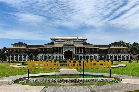 sejarah istana maimun  medan simbol kejayaan kesultanan deli