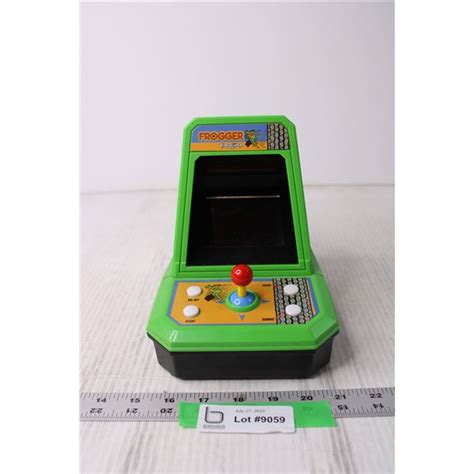 Frogger Mini Electronic Arcade Game - Bodnarus Auctioneering