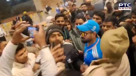 Virat Kohli S Doppelganger Mobbed In Ayodhya Ceremony Video Goes Viral