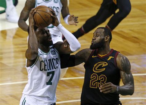 Los Celtics Derrotan A Los Cavaliers Y Se Ponen A Un Triunfo De Las