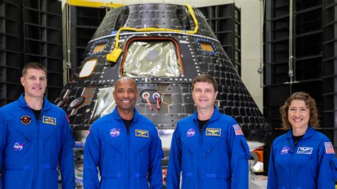 Artemis II astronauts get their first look at their Orion spacecraft