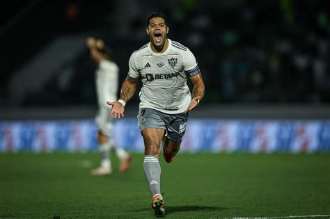 Hulk Iguala Tardelli Como Maior Artilheiro Do Atl Tico No S Culo O Tempo