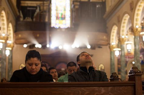 Even As U S Hispanics Lift Catholicism Many Are Leaving The Church Behind The New York Times