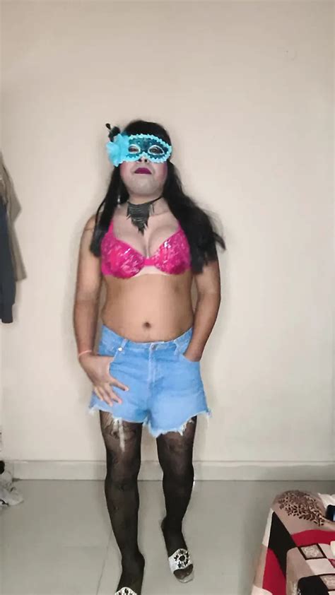 Free Crossdresser Striptease Gay Porn Videos XHamster