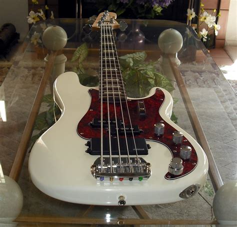 P-bass with musicman wiring? | TalkBass.com