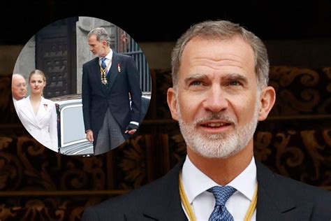 El Hermoso Detalle Del Rey Felipe Vi Con Leonor Antes De Jurar Una