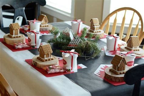 gingerbread table | Gingerbread house decorations, Gingerbread party ...