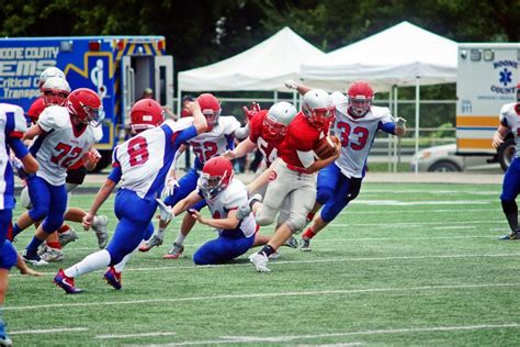 HS football scrimmage gallery: Poca vs. Herbert Hoover - WV MetroNews