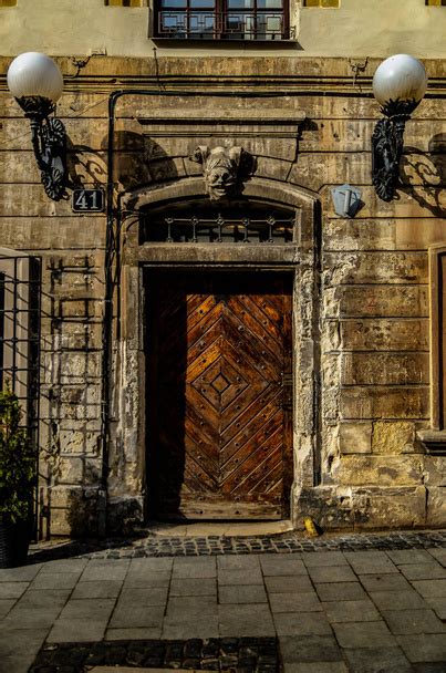 Vintage Wooden Doors Free Stock Photos Images And Pictures Of Vintage