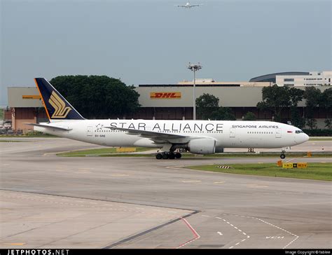 V Sre Boeing Er Singapore Airlines Fablee Jetphotos