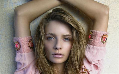 Mischa Barton Wallpapers Wallpaper Cave