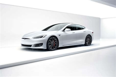 特斯拉 Model S 性能版更新 EPA 续航 最高可达 623 公里 新闻 新出行