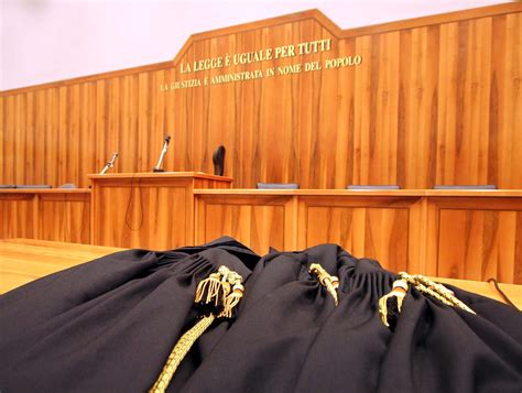 Roma Processo Al Clan Spada La Sentenza Della Corte D Assise