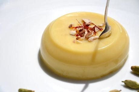 Panna cotta végétale safranée à la cardamome et à lamande Paperblog