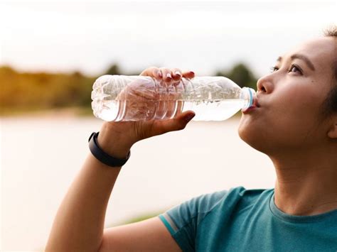 The Ultimate Guide To Drinking Ounces Of Water Daily Stay