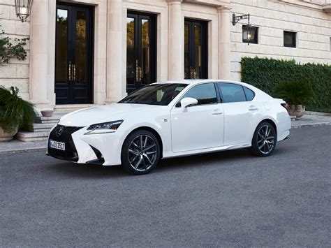 Сравнение Lexus GS 300 и Subaru Tribeca по характеристикам, стоимости ...