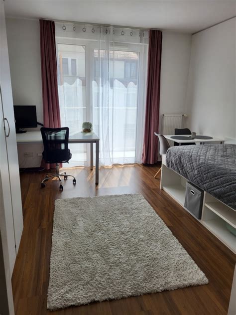 Moderne Und Zentrale Zimmer Wohnung Mit Balkon Zwischenmiete