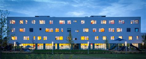 Lycée Français de Chicago / STL Architects | ArchDaily