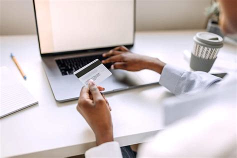 Retail Data Analytics & Insights Solutions - AWS 