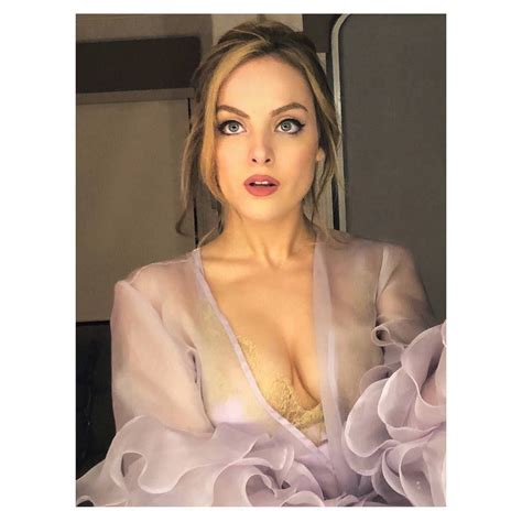 Liz Gillies Liz Gillies Elizabeth Gillies Queen Liz