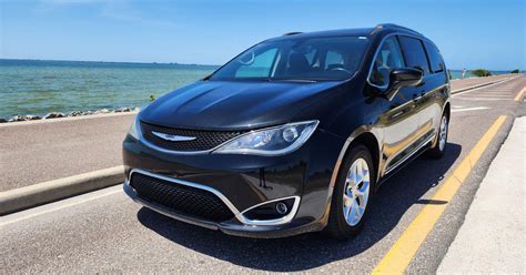 Chrysler Pacifica 2020 rental in Tampa, FL by MACIEJ T. | Turo