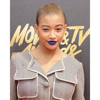 Bisexual Celebrities Who Don T Identify As Gay Or Straight Allure