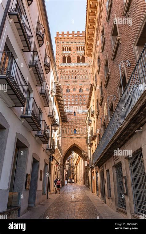 Torre De La Iglesia De Salvador En Estilo Mud Jar Teruel Espa A