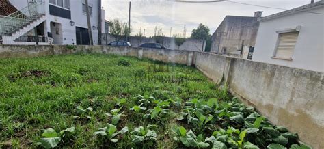 Moradia Terreno E Anexos Habit Veis Sobreda Charneca Da Caparica