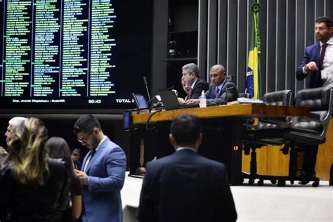 Câmara conclui votação e projeto que limita ICMS vai à sanção de Bolsonaro