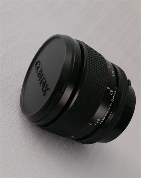 Contax Carl Zeiss Sonnar 85mm F2 8 T MMG MF Lens Photography Lens