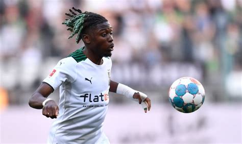 Borussia M Gladbach Manu Kon R V Le L Identit Du Joueur Le Plus