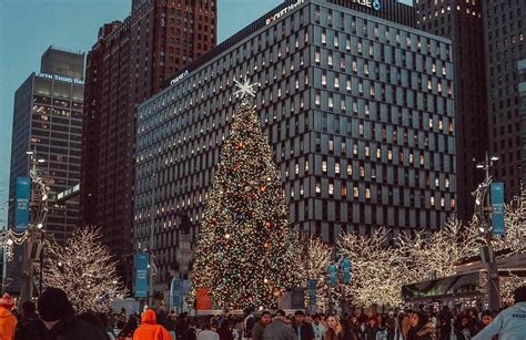 Ultimate Guide To Downtown Detroit's Holiday Tree Lighting