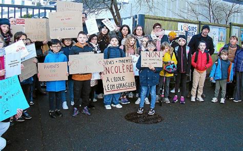 À Quimper les parents sopposent à la fermeture de classe prévue à l