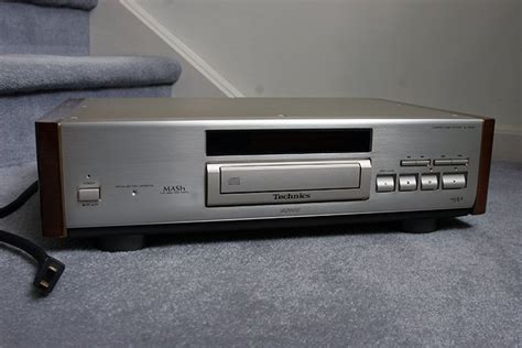 SOLD Technics SL P2000 CD Player 100Volt Jap Version Stereo Home