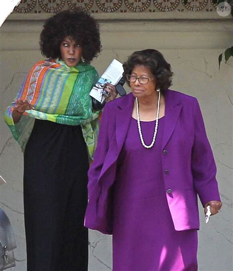 Photo Katherine Jackson à Woodland Hills Le 9 Juin 2013 Purepeople