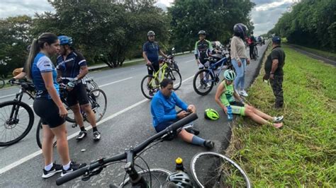 Tres Ciclistas Fueron Atropellados En La Recta Cali Palmira