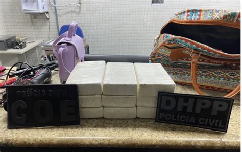 Simões Filho Jovem é Presa Com 9 Kg De Cocaína Em Transporte Coletivo