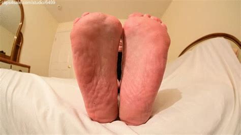 K Bbw Foot Virgin Agrees To Pose Her Size Soles First Timer Mp Amateur Soles