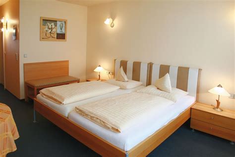 Wellnesshotel Sanct Bernhard In Bad Ditzenbach Hotel De