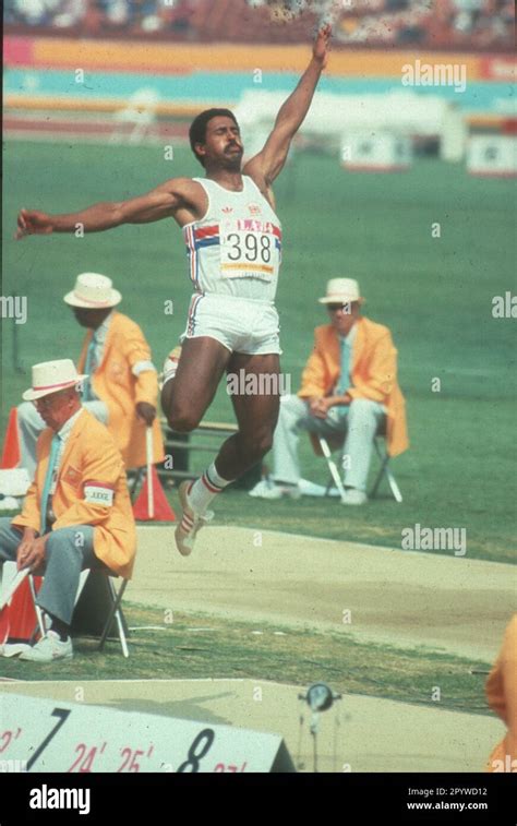 Olympische Spiele 1984 In Los Angeles Zehnkampf Weitsprung Daley